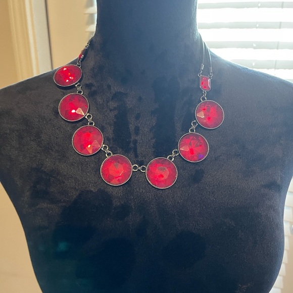 Jewelry - Ruby stone costume necklace